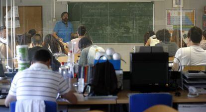 Clase de informática en el colegio Padre Piquer de Madrid, el pasado mayo.