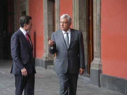 El expresidente de México, Enrique Peña Nieto, junto al actual, Andrés Manuel López Obrador.