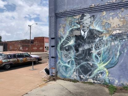 Una calle de Clarksdale (Mississippi), la cuna del 'blues', en una tarde a finales de julio. / A. M.