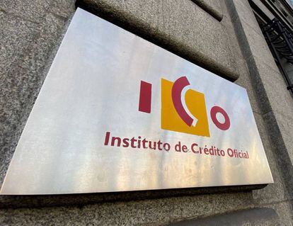 Fachada con el logotipo del Instituto de Crédito Oficial (ICO)