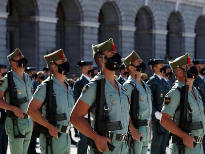 Los miembros de la Legión en el desfile terrestre por el 12 de octubre.