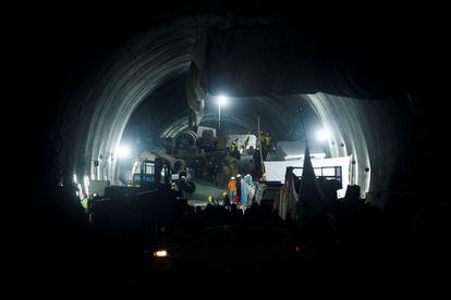 El interior del túnel, donde se están llevando a cabo las operaciones de rescate, el martes 28 de noviembre. 