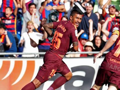 Paulinho i Messi celebren el gol de la victòria del Barça davant el Getafe.