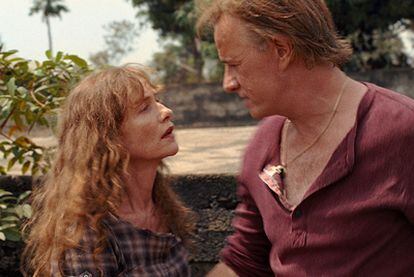 Isabelle Huppert y Christopher Lambert, en una imagen del filme.