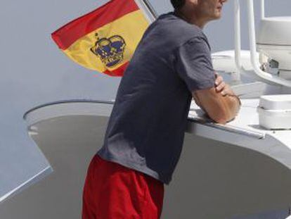 Urdangarin observa la Copa del Rey de vela en Palma en 2011.