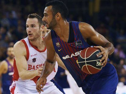 Hanga y Marcelinho, en un Bar&ccedil;a-Baskonia.