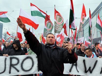 Manifestaci&oacute;n del grupo neonazi h&uacute;ngaro Jobbik.