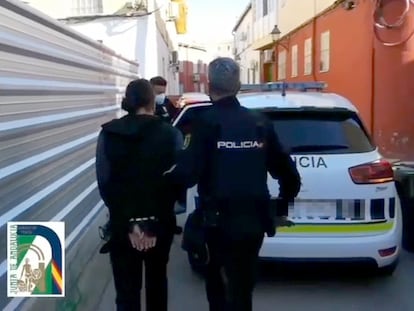 Momento de la detención del hombre de 41 años.