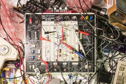 Placa con circuitos en un laboratorio del Media Lab en el Instituto Tecnológico de Massachusetts (MIT).