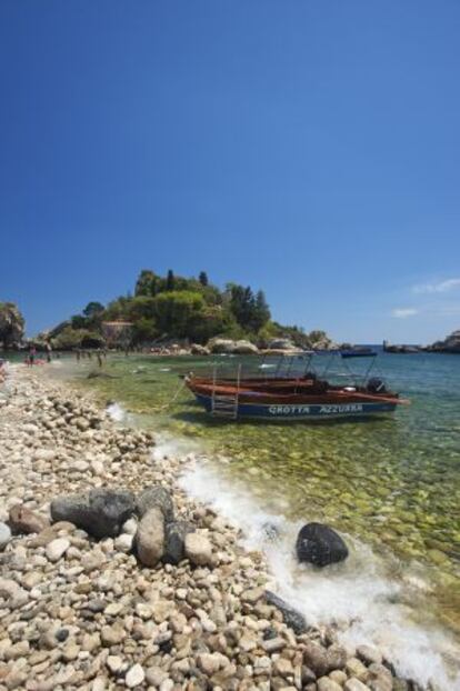 La playa en Isole Bella.