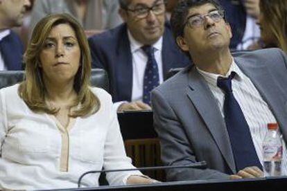 Susana D&iacute;az y Diego Valderas, en el Parlamento en abril de 2014.