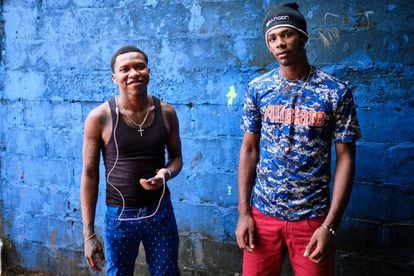 Glen Slate (21) y Brandon Taylor (19 años), injustamente acusados por el asesinato del periodista Ángel Gahona en Nicaragua.