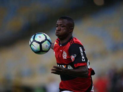 Vinicius, en un partido con el Flamengo el 13 de mayo.