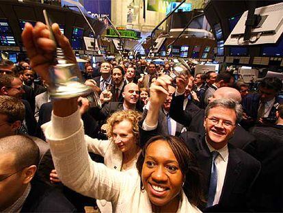 Inversores de Wall Street celebran la salida a Bolsa del NYSE.