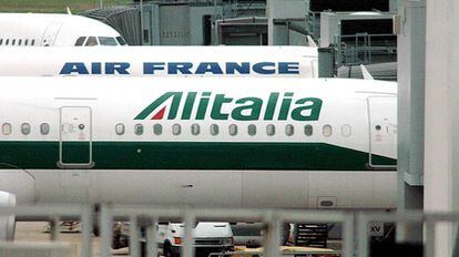 Un avi&oacute;n de la aerol&iacute;nea italiana Alitalia