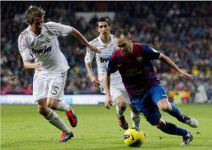 Partido de f&uacute;tbol entre el Real Madrid y el Barcelona en la temporada 2012.