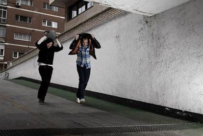 Óscar y Helena, integrantes del grupo catalán Delafé y las Flores Azules.