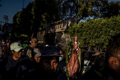 La Virgen de Guadalupe es uno de los símbolos religiosos más importantes del país.

