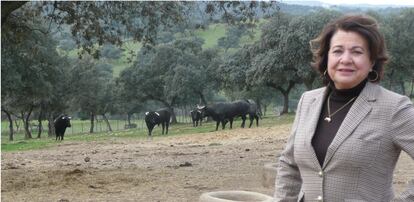 María Jesús Gualda, en su finca ganadera, situada en la provincia de Jaén.