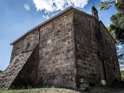 Església de Sant Jaume del Clot de Grau a Castellfollit del Boix.