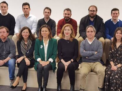 Representantes de Adigital, Ascri, Endeavor, Tech Barcelona y las nueve ‘scaleups’ fundadoras de la nueva asociación española EsTech, hoy en Barcelona.