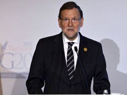 El presidente del Gobierno español, Mariano Rajoy, durante una rueda de prensa con motivo de la décima cumbre del G20 en Anatolia (Turquía).