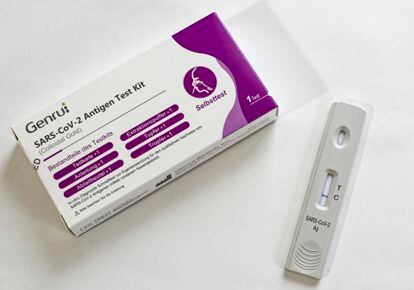 Una imagen del test de antígenos de la farmacéutica Genrui Biotech, tomada en París el pasado diciembre.