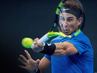 Rafael Nadal durante el partido ante Karen Khachanov en Pek&iacute;n.