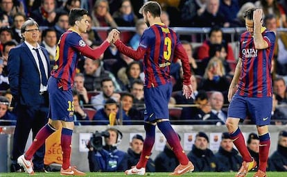 Bartra entra por Piqué tras caer este lesionado ante el Atlético.