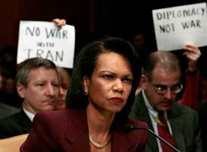 Condoleezza Rice testifica ante el Comité de Relaciones Exteriores del Senado ayer en Washington.