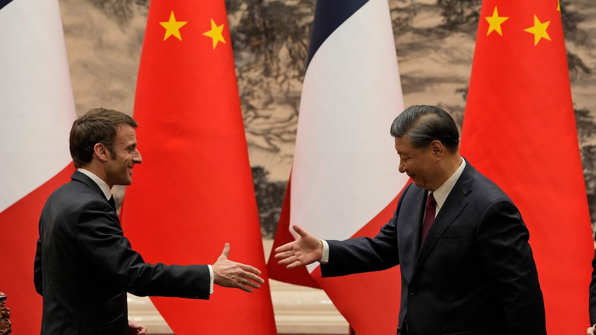 Macron, a Xi Jinping: «Sé que puedo contar con usted para hacer volver a Rusia a la razón» |  Internacional