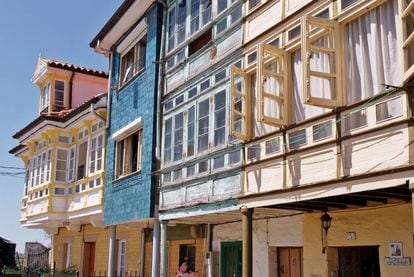 Aldea del concejo de Cabranes, Torazo (o Torazu) conserva su arquitectura tradicional y antiguos hórreos. Su hostería ofrece terapias basadas en la sidra y otros derivados de la manzana. En 2008 fue galardonado como pueblo ejemplar de Asturias.