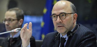 El comisario europeo Pierre Moscovici, en su comparecencia ante la Comisión de Asuntos Económicos del Parlamento Europeo.