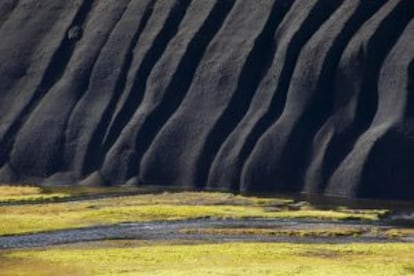 Paisaje en la ruta norte de Fjallabak, entre Holaskjol y Landmannalauger, en Islandia.