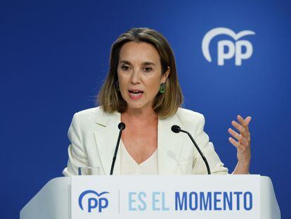La secretaria general del PP, Cuca Gamarra, en la comparecencia ante los medios este miércoles en la sede del partido en Madrid.