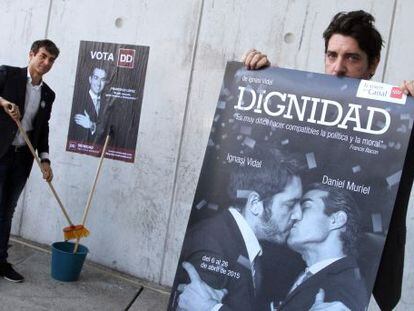 Los actores Daniel Muriel e Ignasi Vidal durante la presentacion de la obra Dignidad, dirigida por Juan Jose Afonso en los Teatros del Canal. 