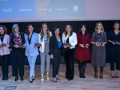 Imagen de las galardonadas en la IX edición de los Premios MAS otorgados por la plataforma de talento femenino Mujeres a Seguir.