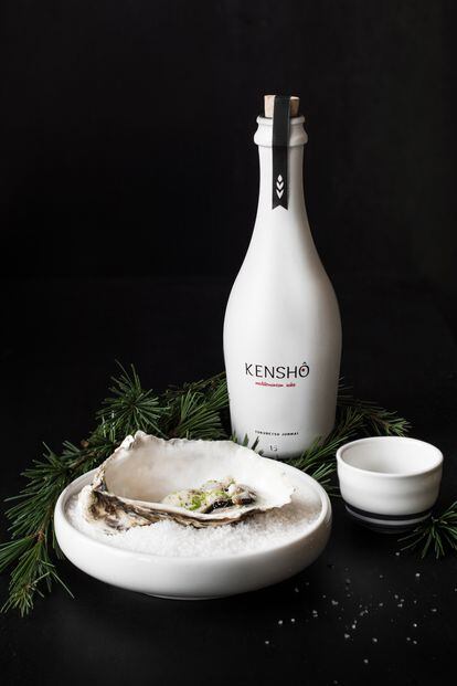 Sake Kensho y ostras, una combinación perfecta.