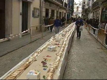 Montilla elabora el bocadillo de jamón más grande del mundo