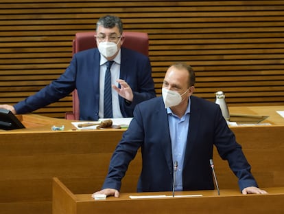 El vicepresidente segundo de la Generalitat, Rubén Martínez Dalmau, en una sesión en las Cortes.