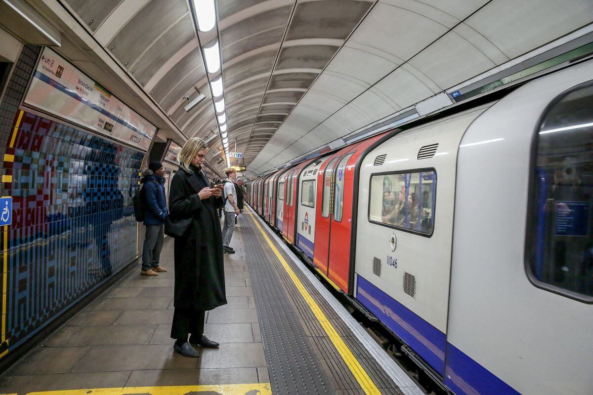 Telefónica and Liberty turn on 5G on the London Underground |  Company