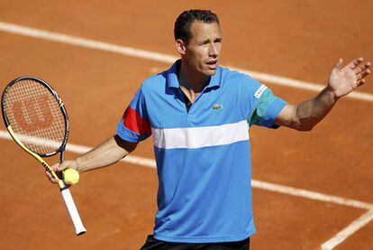 El francés Michael Llodra, durante el partido ante el belga Steve Darcis.