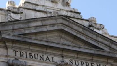 Detalle de la fachada principal del Tribunal Supremo, en Madrid.