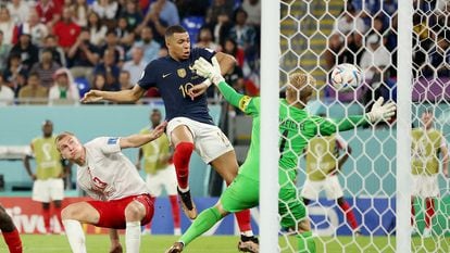 Mbappé metía este sábado el definitivo 2-1 de Francia ante Dinamarca.