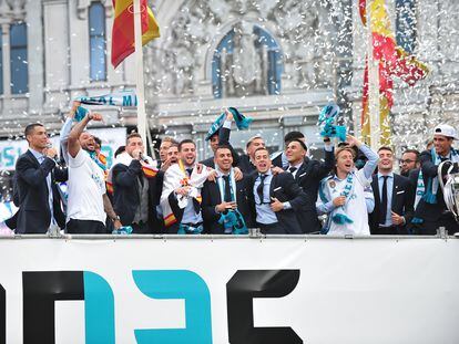 Los jugadores del Madrid, celebrando la decimotercera Champions, en 2018.