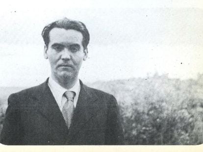 Federico García Lorca, fotografiado en los años treinta en El Cigarral.