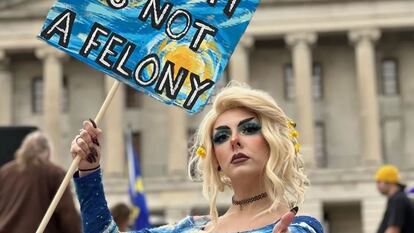 La guerra legal de Estados Unidos para regresar a las ‘drag queens’ al clóset