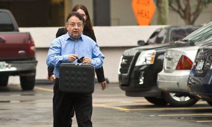 El periodista Emilio Palacio pidió el asilo político el 8 de febrero.