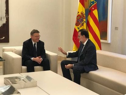 El presidente de la Generalitat Valenciana, Ximo Puig, y el del Gobierno, Mariano Rajoy.