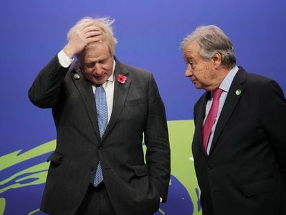 El primer ministro británico, Boris Johnson, y el secretario general de la ONU, António Guterres, este lunes por la mañana en Glasgow.